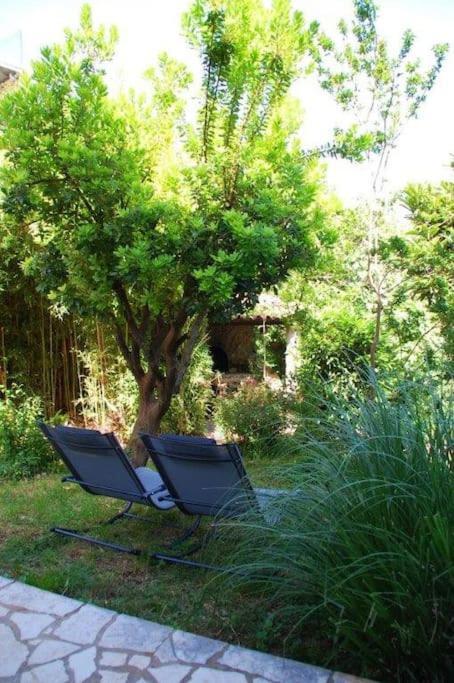 Appartamento Secret Garden House Laurana Esterno foto