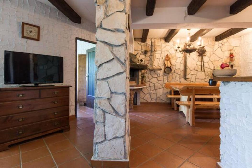 Appartamento Secret Garden House Laurana Esterno foto